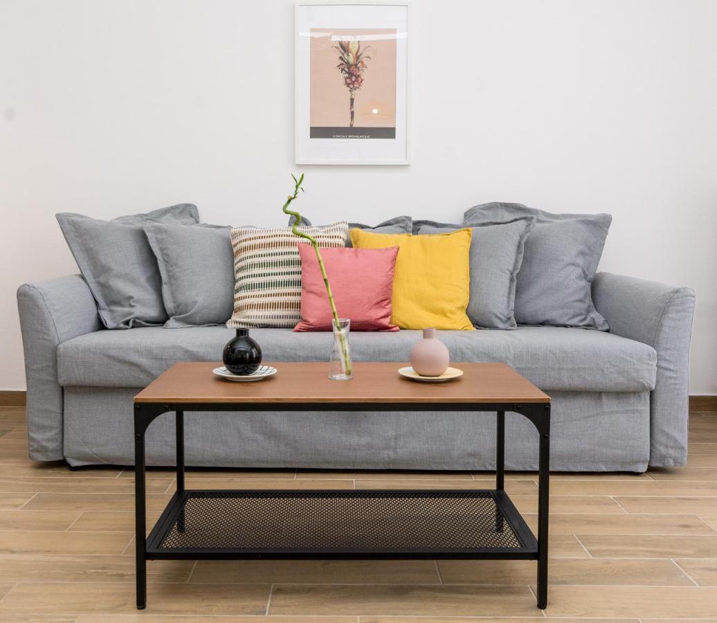 Wide Comfy Studio Apartment Centrally Located In Thissio Athens Ngoại thất bức ảnh
