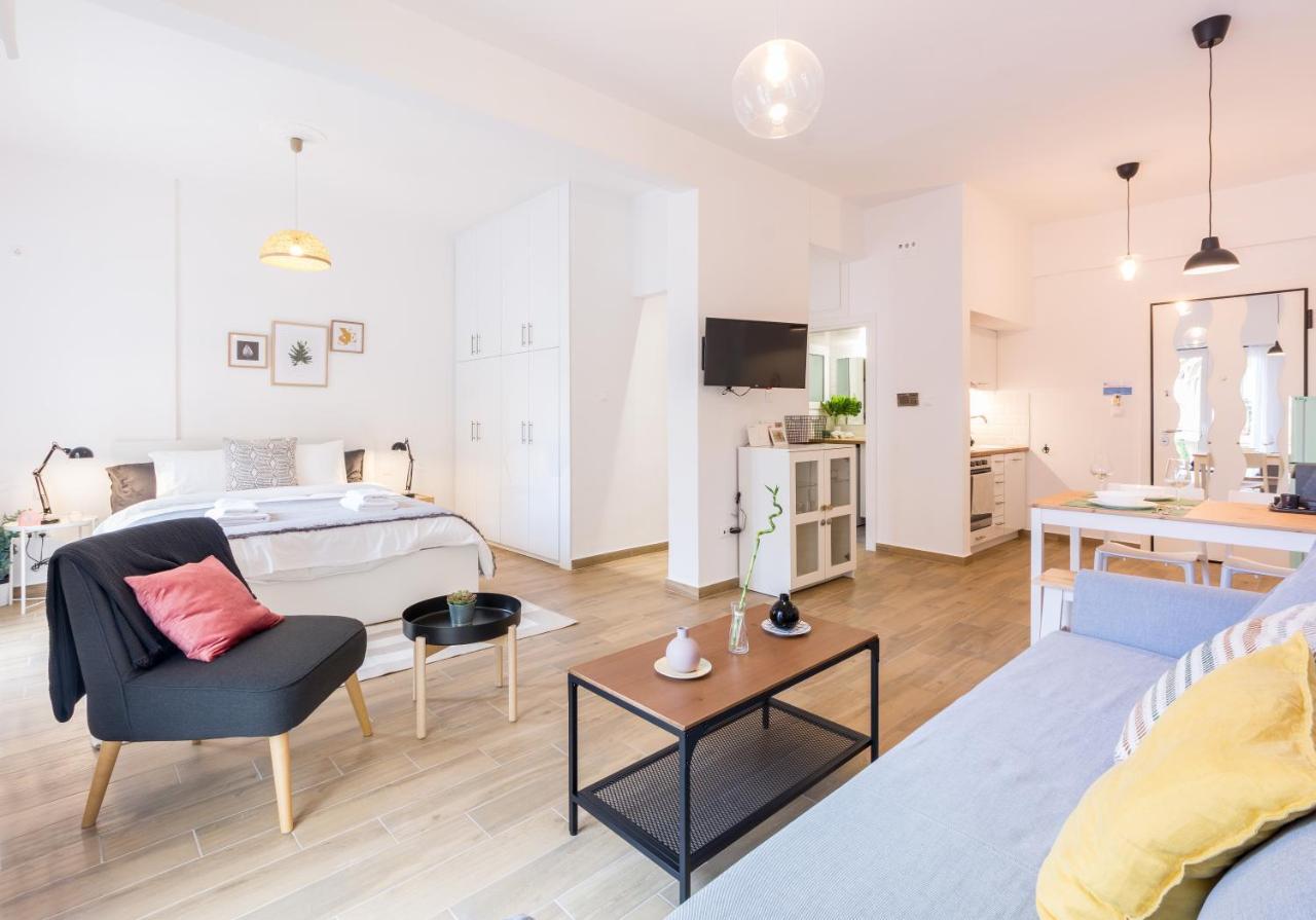 Wide Comfy Studio Apartment Centrally Located In Thissio Athens Ngoại thất bức ảnh